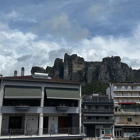 The Side Of Meteora Majestic Apartment Калампака Екстериор снимка